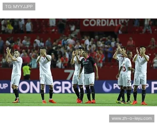 塞维利亚恩内西里甩头反弹直入——一记跨越时光的坚持之光 塞维利亚恩内西里甩头反弹直入——一记跨越时光的坚持之光